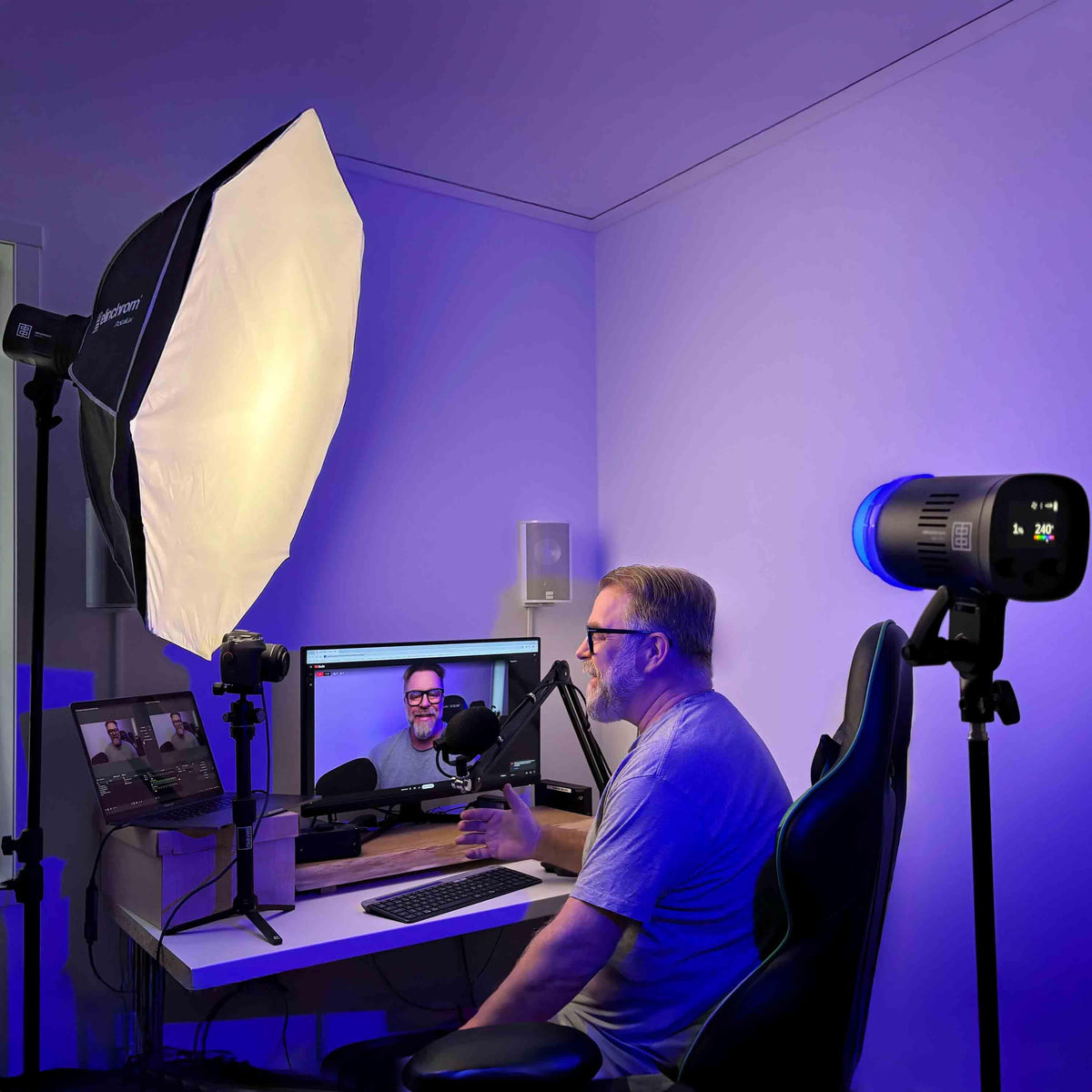 Elinchrom LED 100 C LED Light Kit with Charger